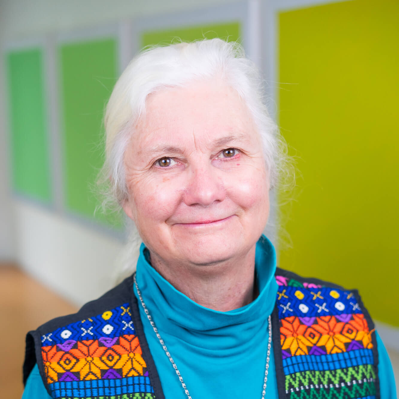 A photo of Jennifer Tiffany.